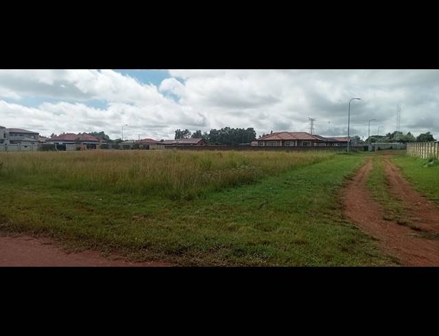 2,439M² VACANT LAND FOR SALE IN RIVERSDALE